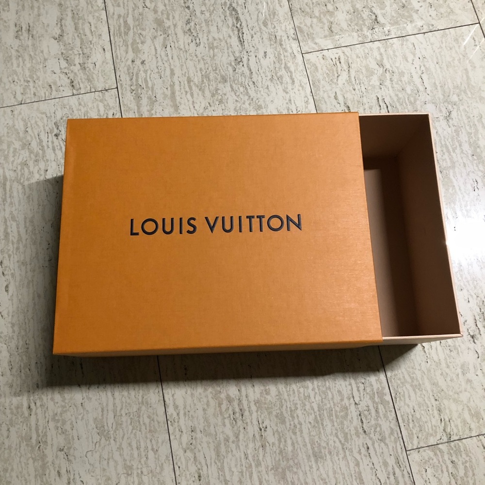 Authentic Louis Vuitton Box - Picture 2 of 8